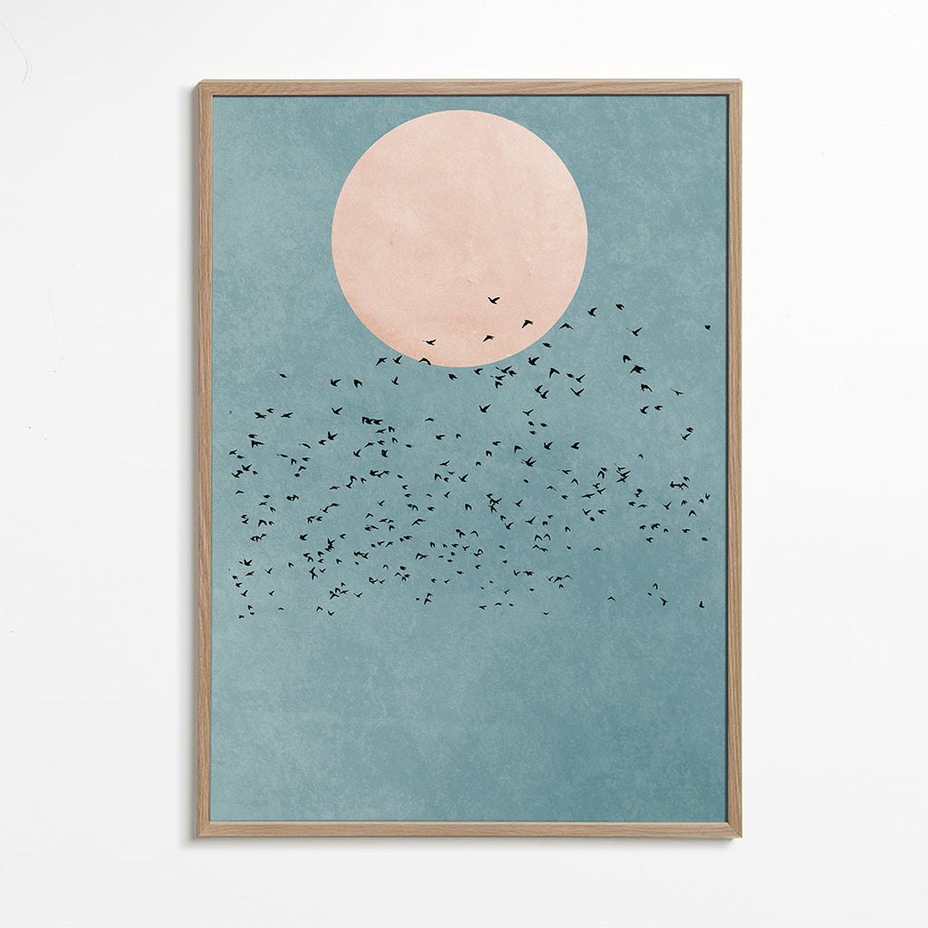 Minimalistická ilustrace růžový měsíc a hejno