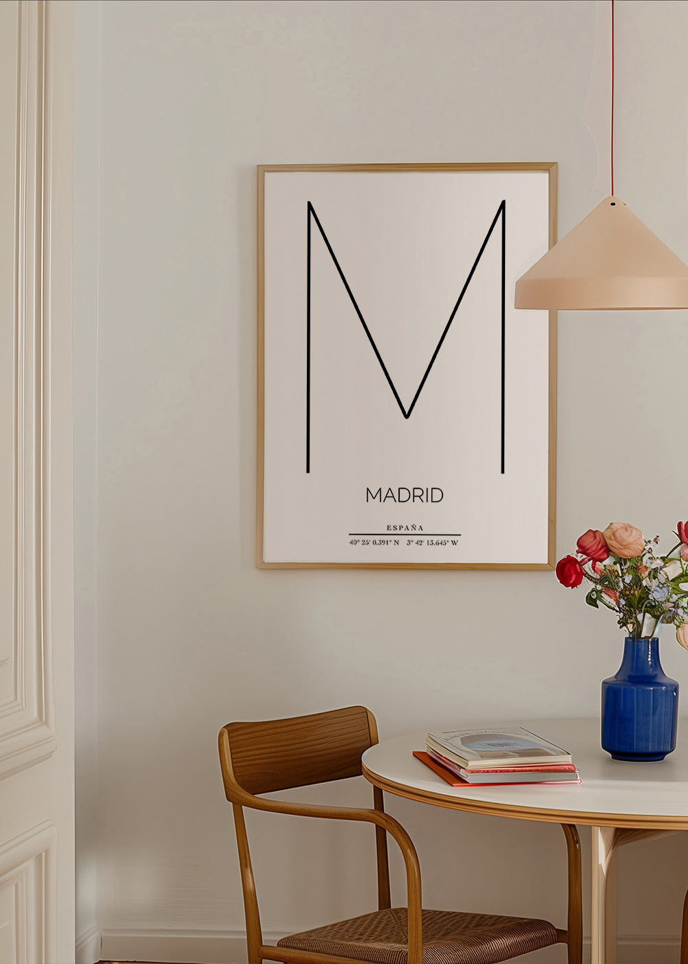 Plakát města Madrid s minimalistickým písmenem M