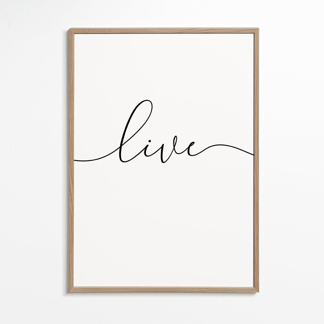 Minimalistický plakát s nápisem 'Live'