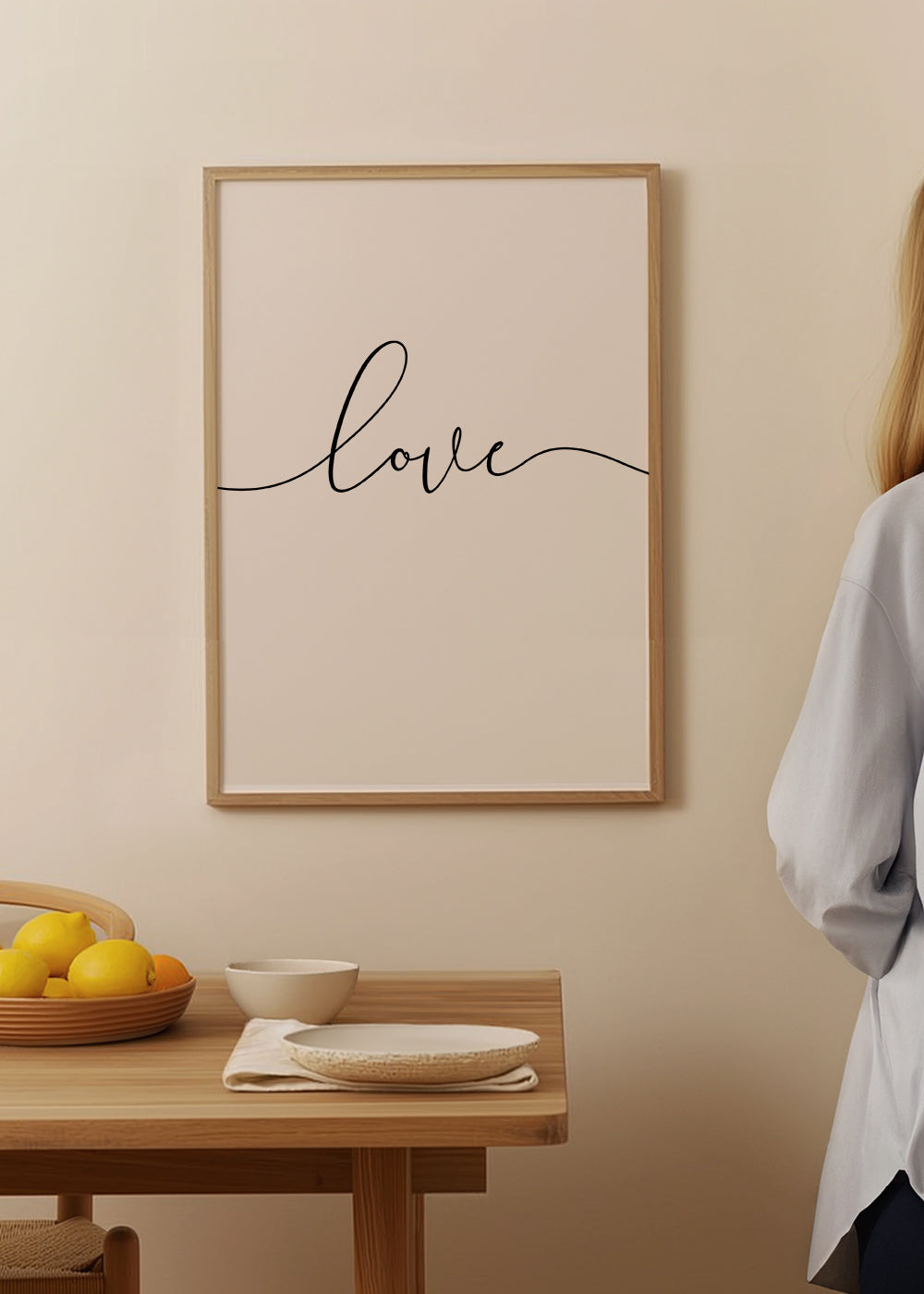 Minimalistický design Love kaligrafie