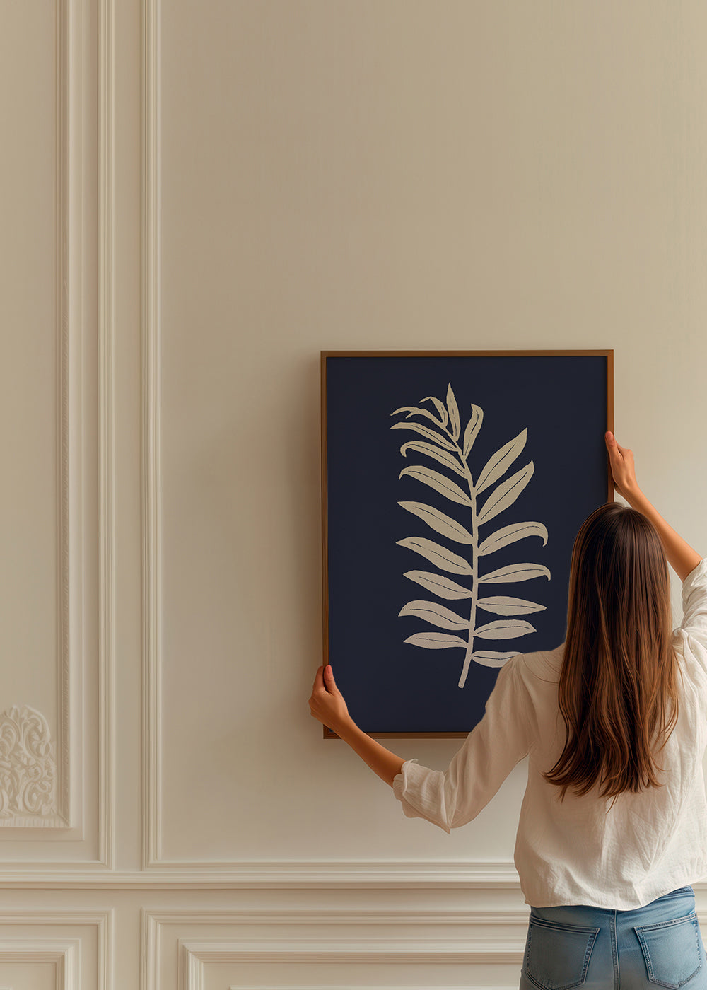 Botanický plakát: list palmy na tmavě modrém pozadí