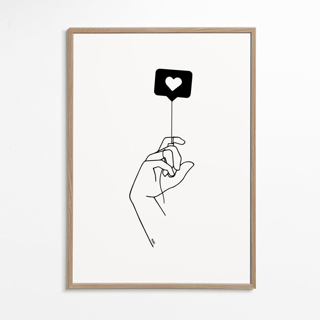 Minimalistická ilustrace: ruka s bublinou srdce