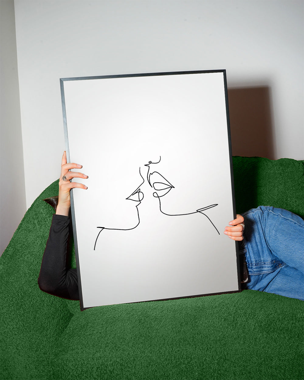 Ilustrace polibku jednou čarou