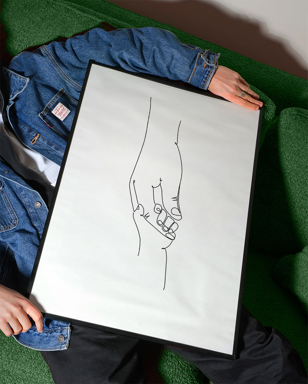 Line art ilustrace dětských rukou