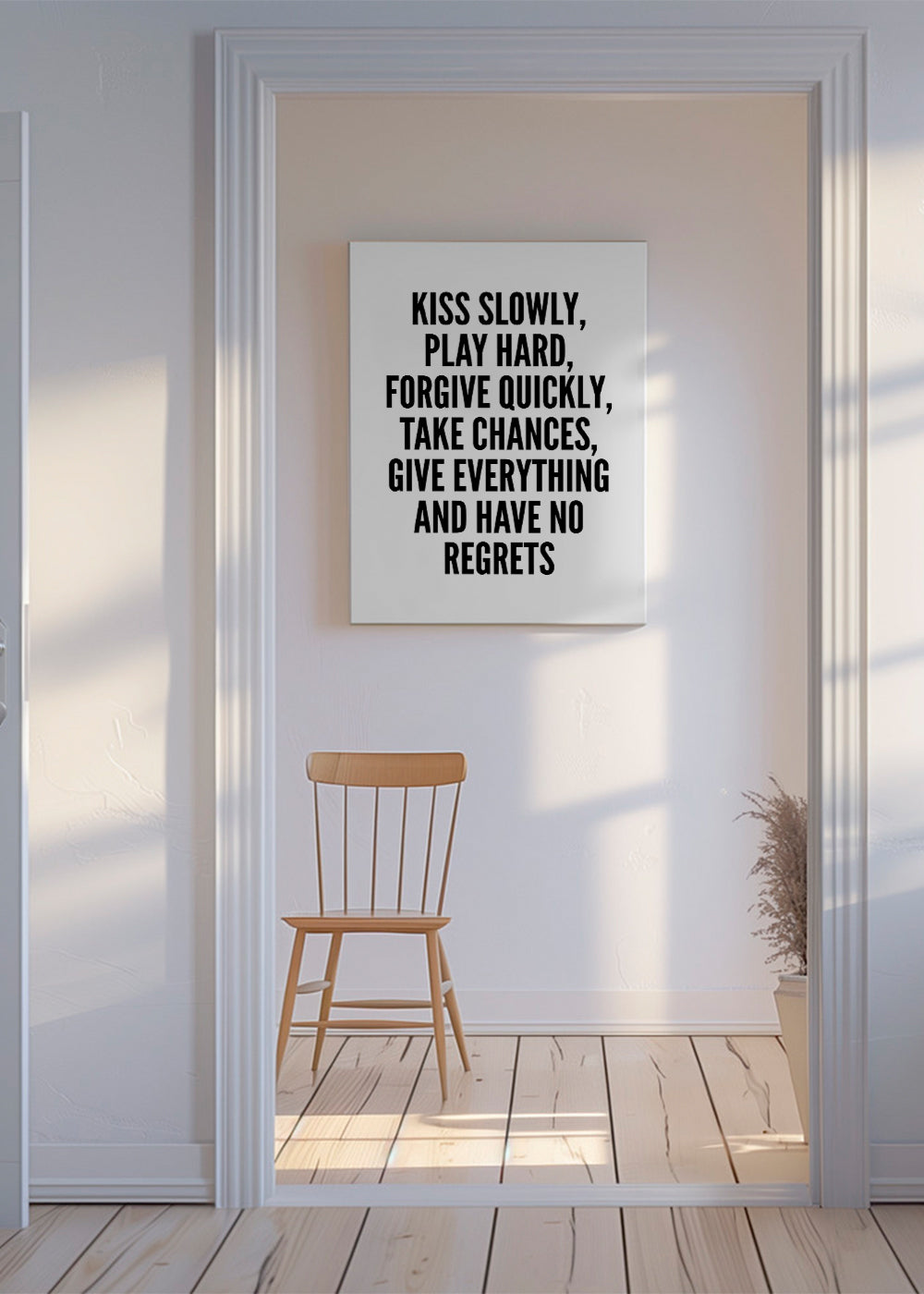 Černobílý typografický obraz s vertikálním nápisem