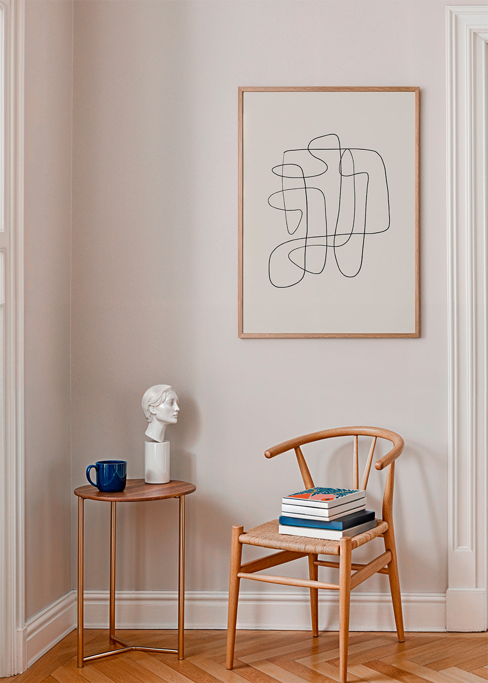 Minimalistický design s plynulou čarou na béžovém pozadí