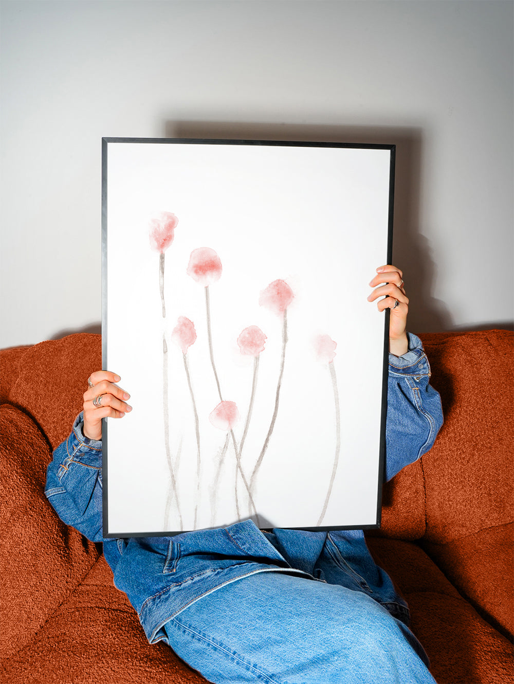 Botanický plakát s jemnými růžovými květy