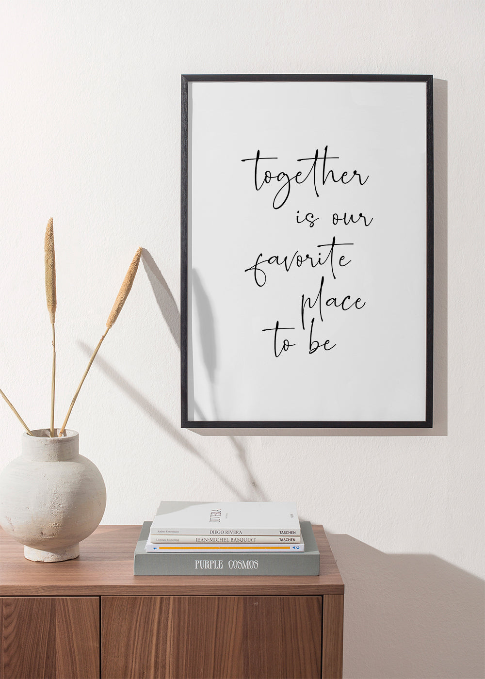 Minimalistický design typografie 'Together' vertikálně