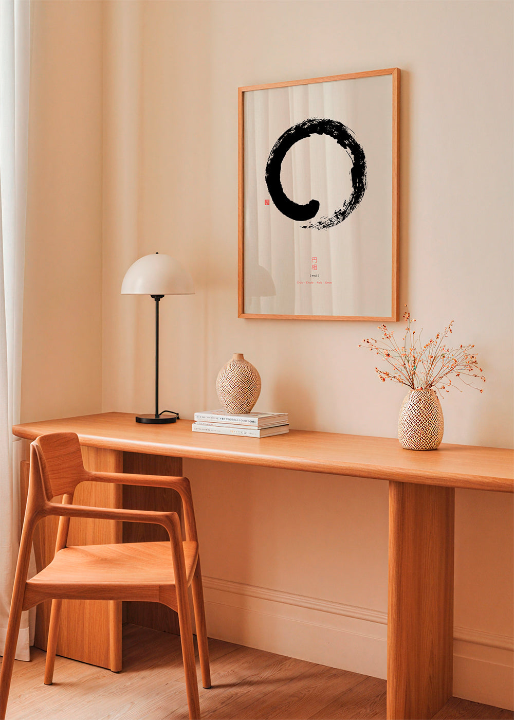 Minimalistický enso v japonském inkoustu
