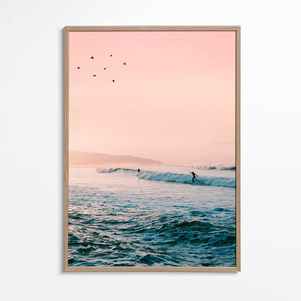 Sportovní umění surf při východu slunce