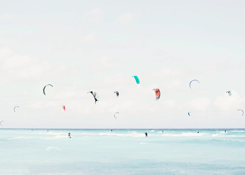 Sportovní obraz kitesurf na klidném moři