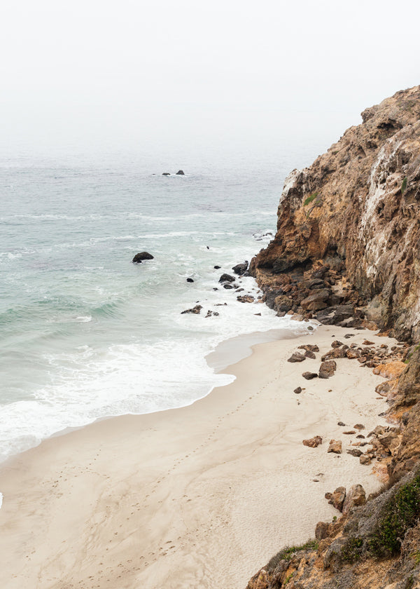 Krajinářské dílo: útes a pláž