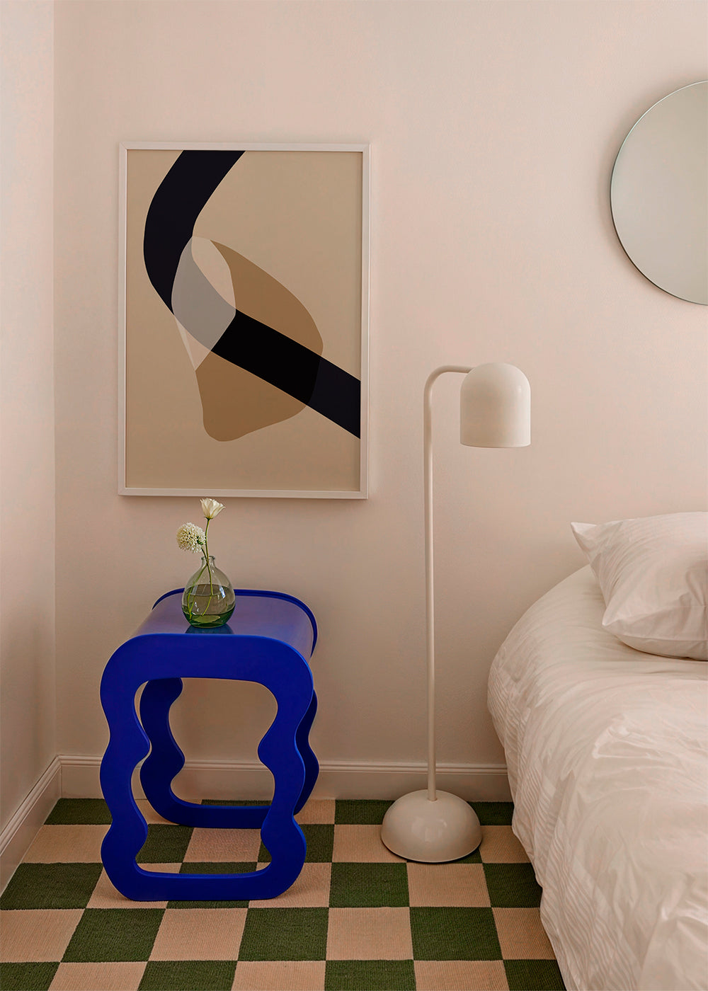 Abstrakt obraz s černou stuhou a okrovými tvary