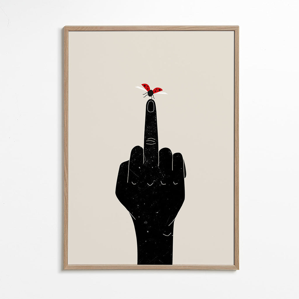Ilustrace berušky na vztyčeném prstu