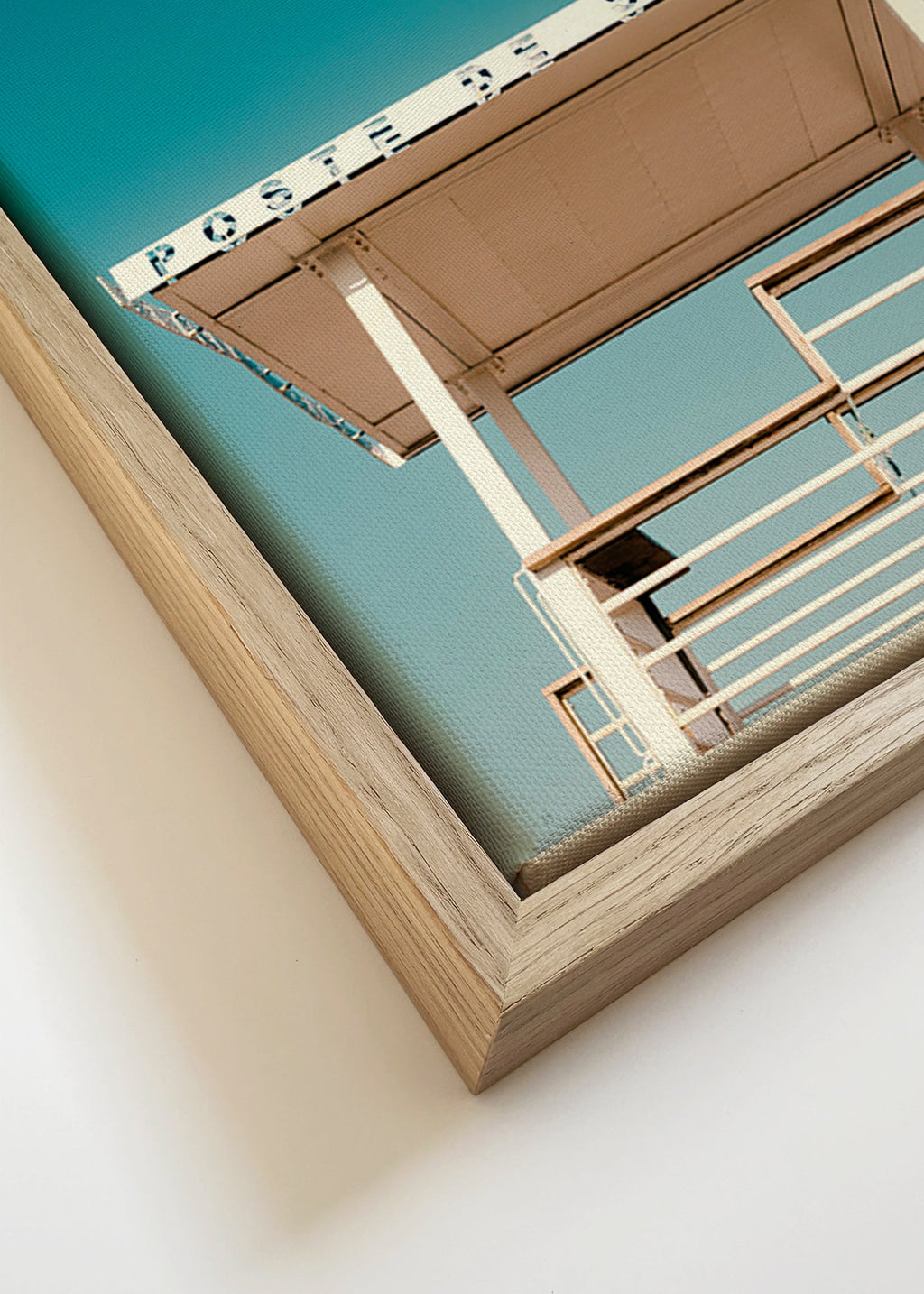 Fotografie záchranné věže na modré obloze – Canvas detail