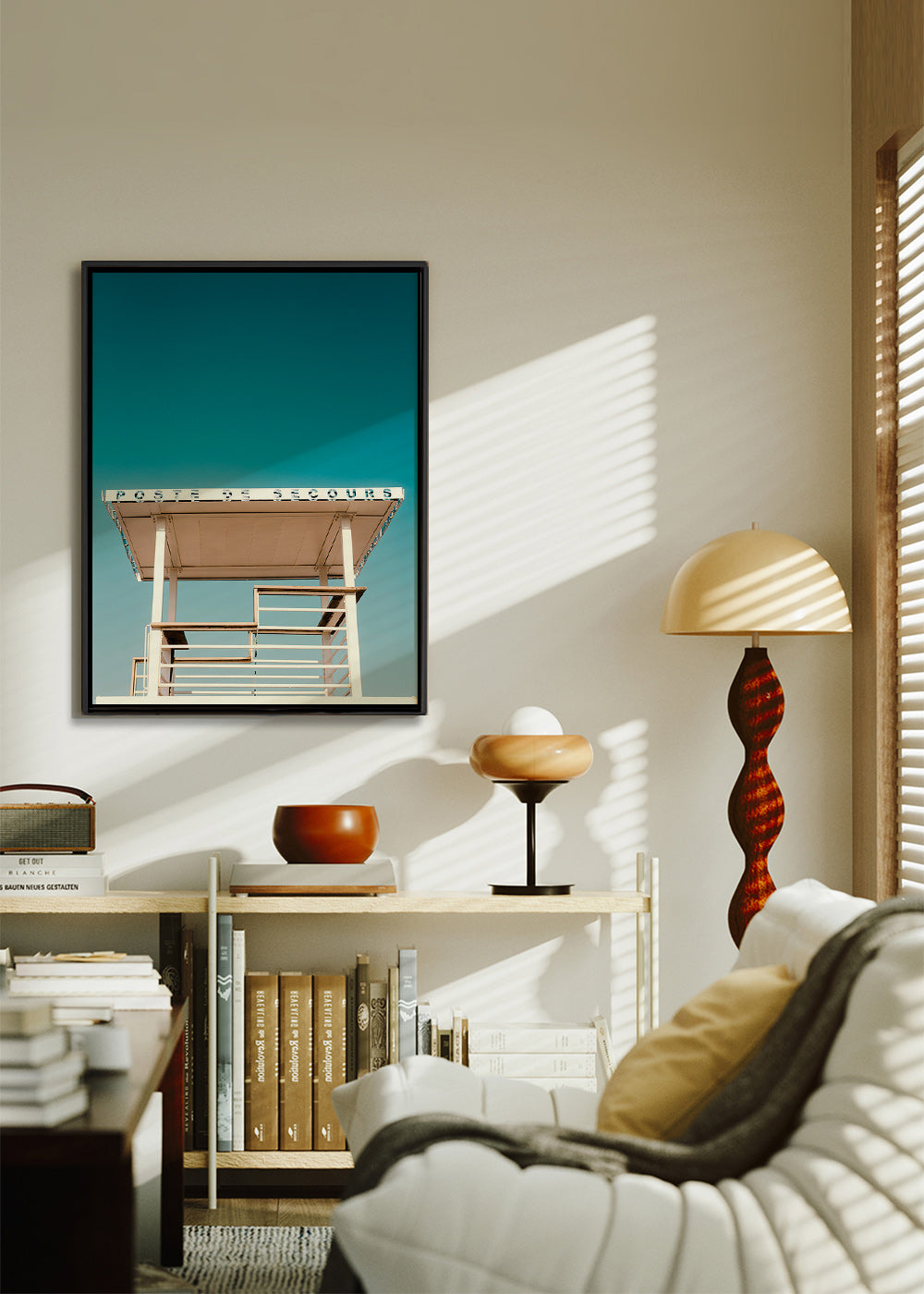 Fotografie záchranné věže na modré obloze – Canvas1