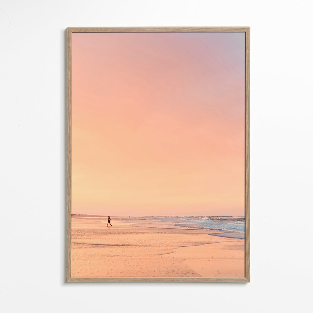 Krajinářské umění: pláž za úsvitu v pastelových tónech – Oak Frame