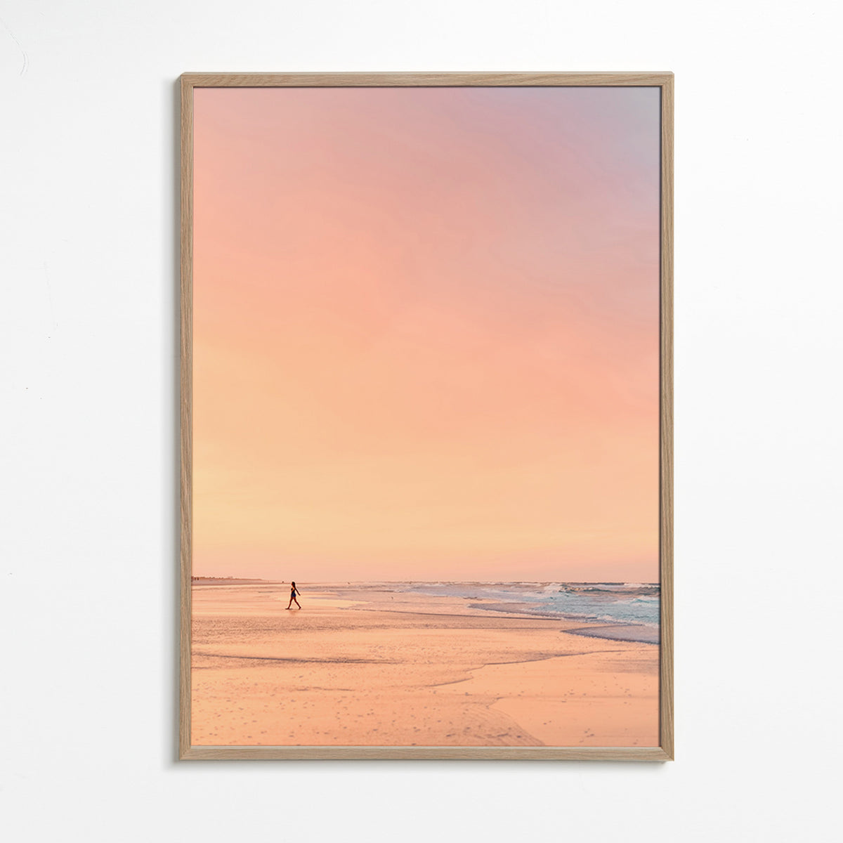 Krajinářské umění: pláž za úsvitu v pastelových tónech – Oak Frame