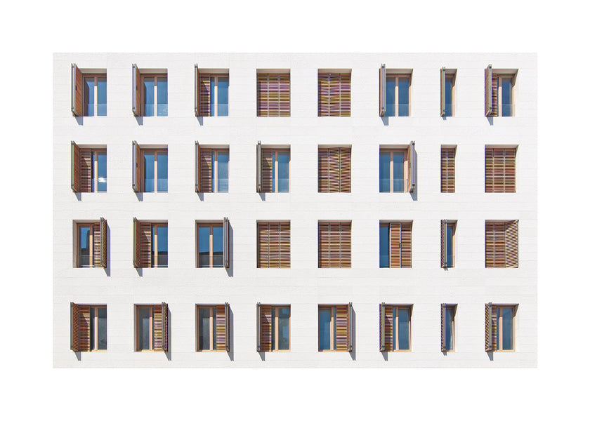 Obraz do kuchyně: geometrická fasáda s opakujícími se okny