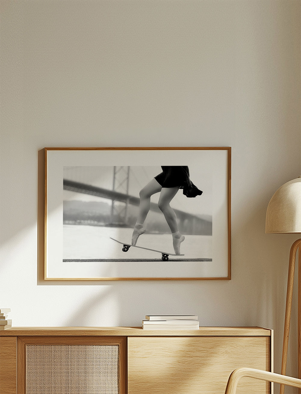 Fotografie skatera na špičkách