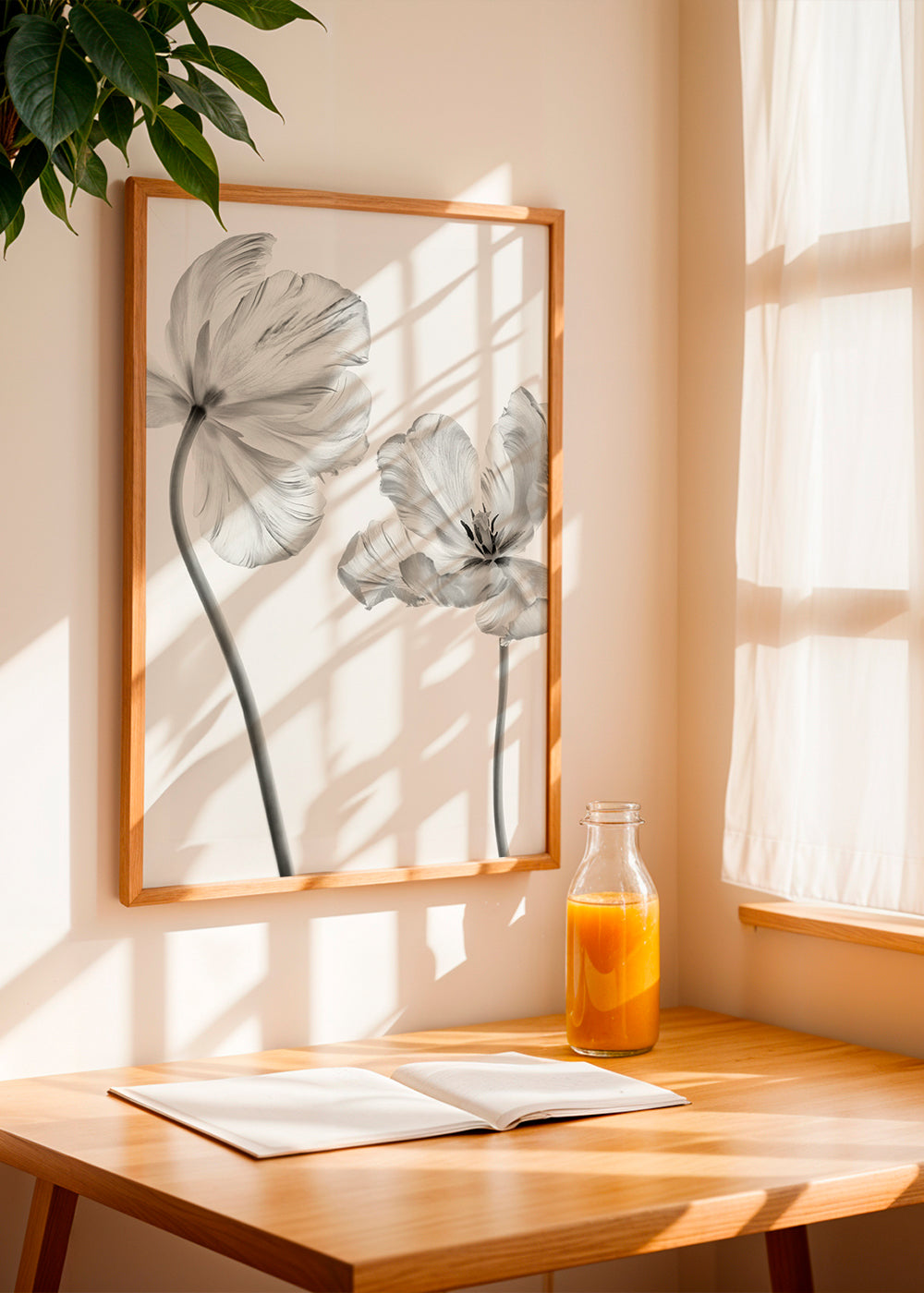 Botanický plakát: tulipány černobíle