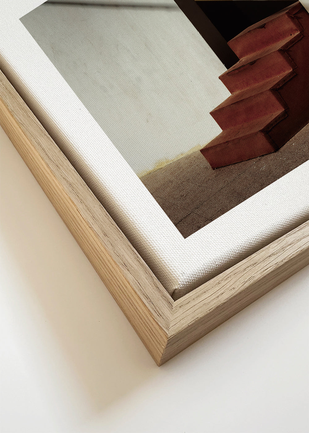 Fotografie minimalistických schodů