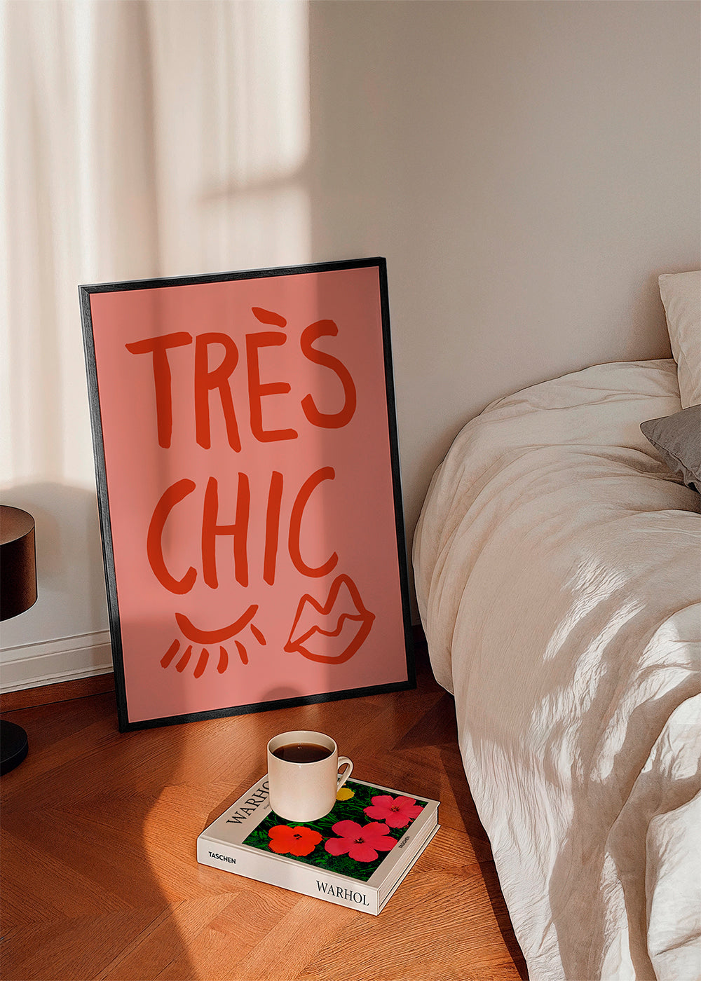 Typografický plakát 'Très Chic' růžový