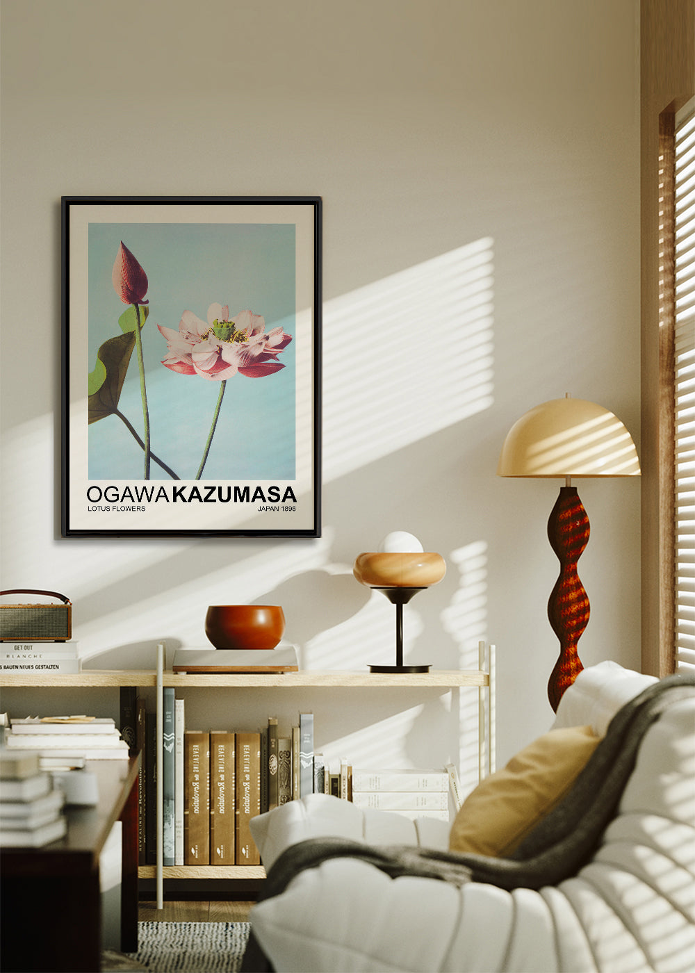 Botanický plakát: růžový lotos na modré obloze