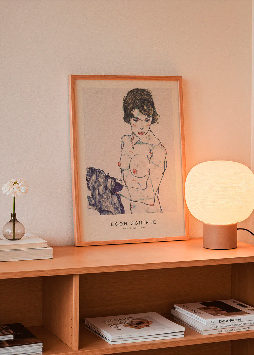 Ilustrace: ženský akt v expresivní linii