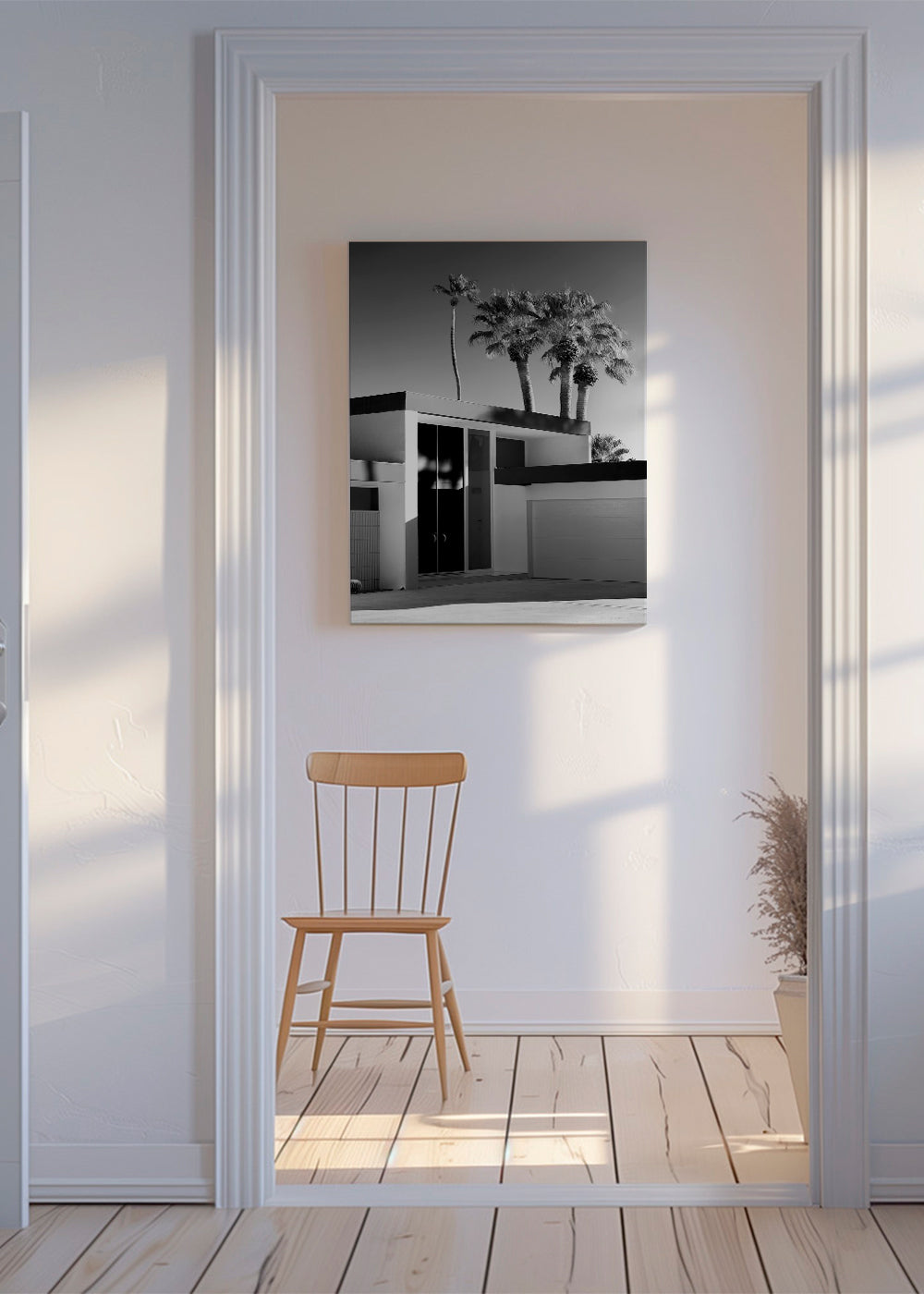 Fotografie moderního domu v Palm Springs v černobílém provedení