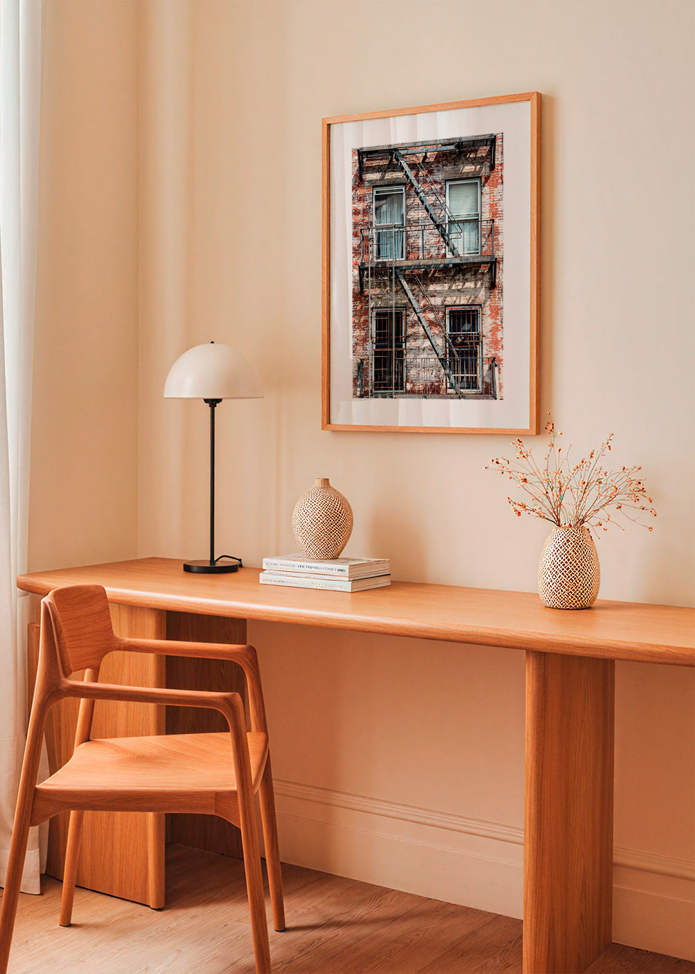 Fotografie fasády s hasičským žebříkem – Product3