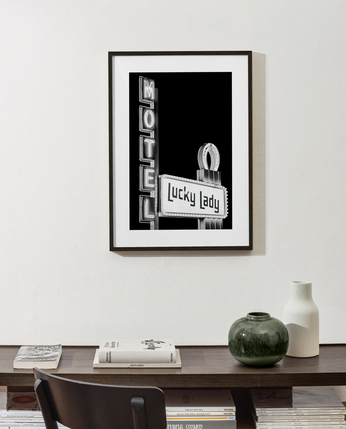 Fotografie nápisu Motel Lucky Lady – Product2