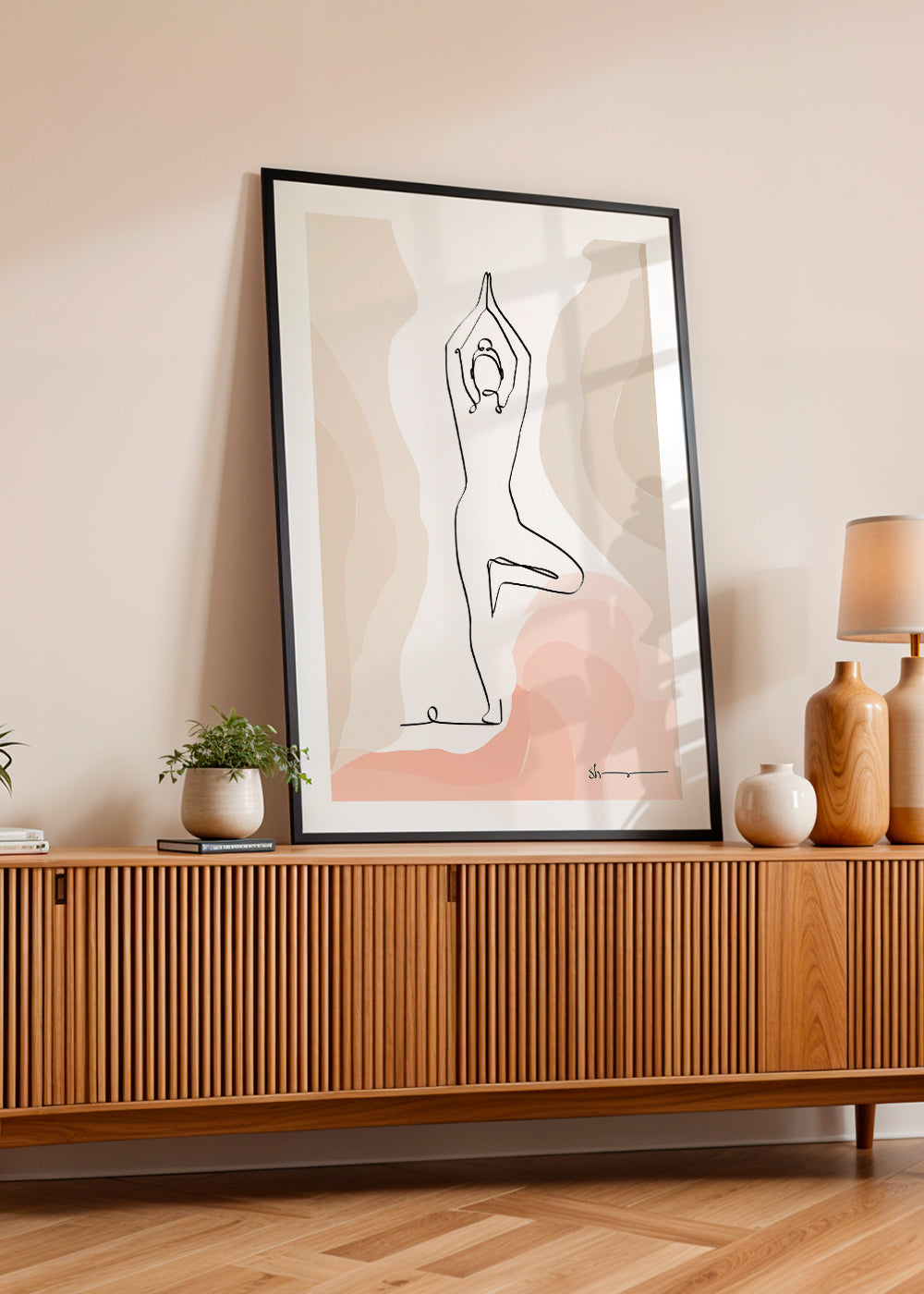 Relaxující design: silueta v pozici stromu