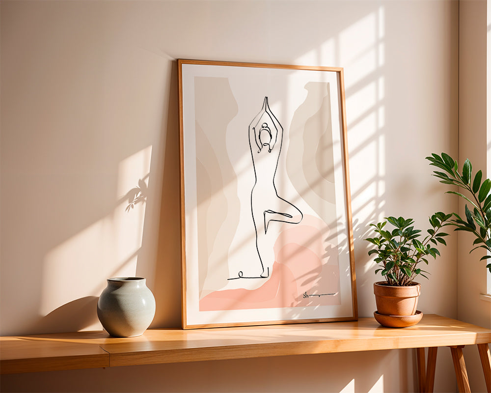 Relaxující design: silueta v pozici stromu