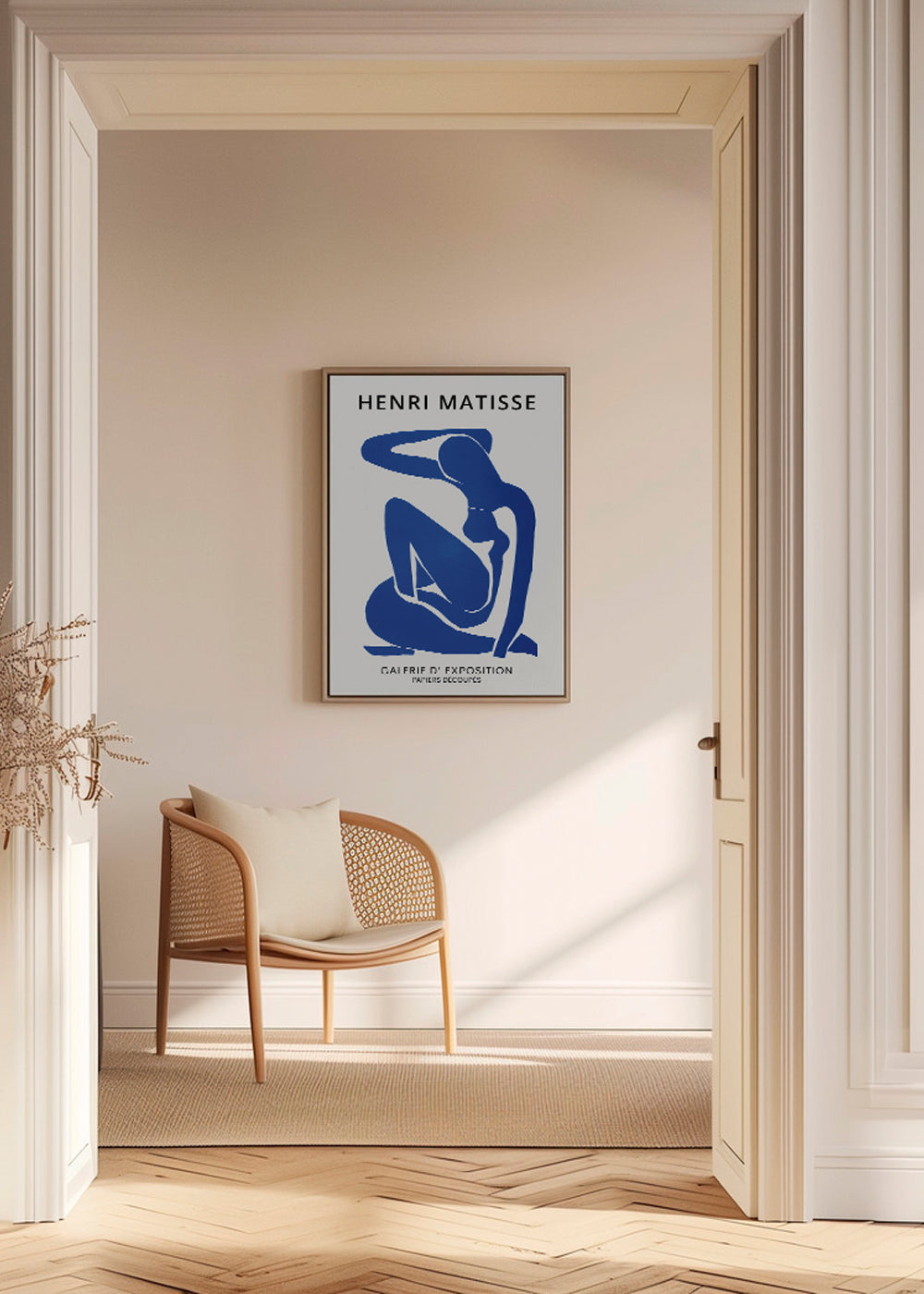 Ilustrace modré ženské postavy vystřižené