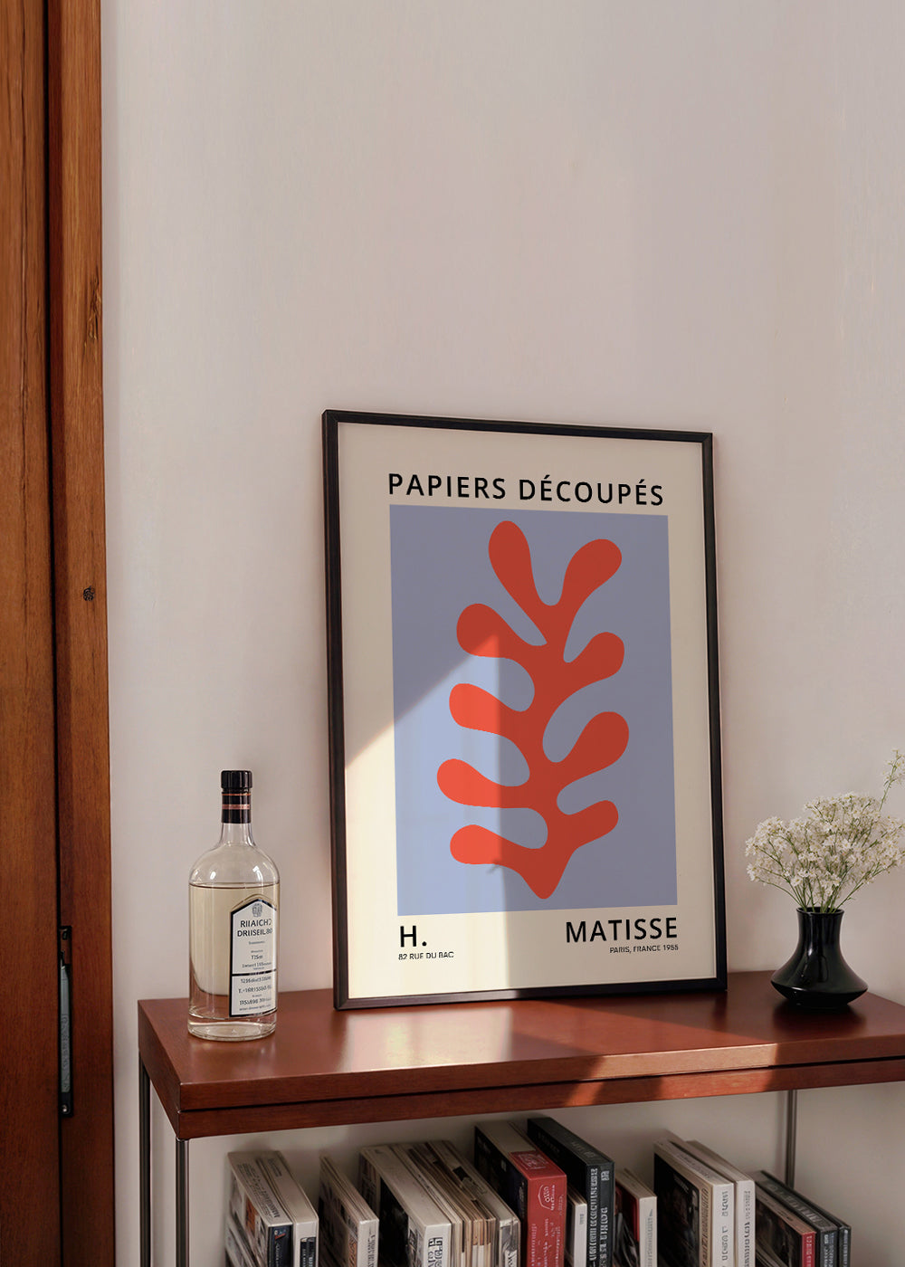 Botanický tisk ve stylu Matisse: červený list na modrém poli