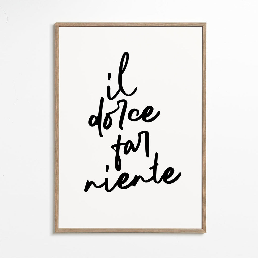 Minimalistický plakát il dolce far niente typografie