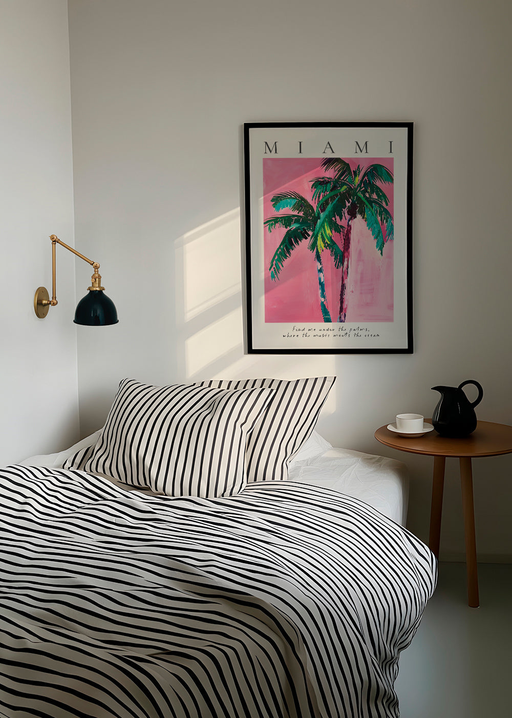 Ilustrace palmy Miami v růžové