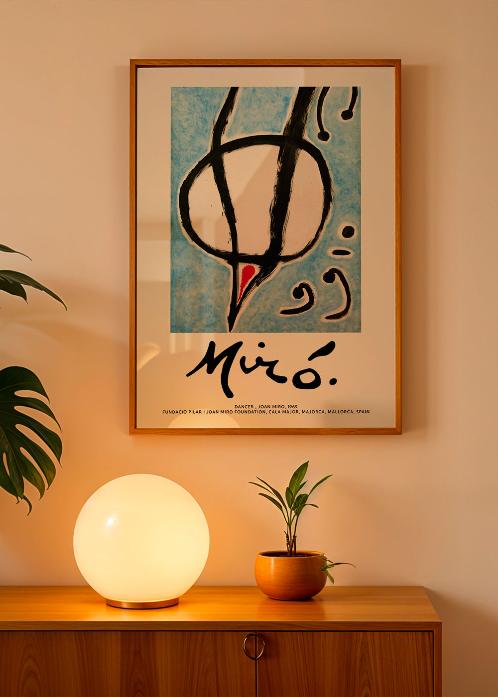 Abstraktní obraz Miró, černý tah na modrém
