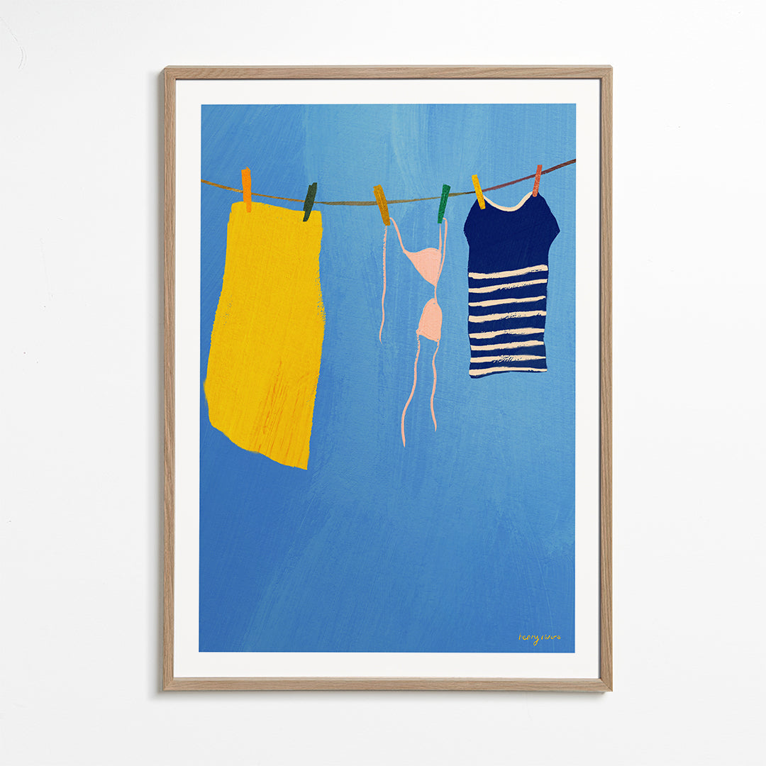 Ilustrace prádla na šňůře na modrém pozadí