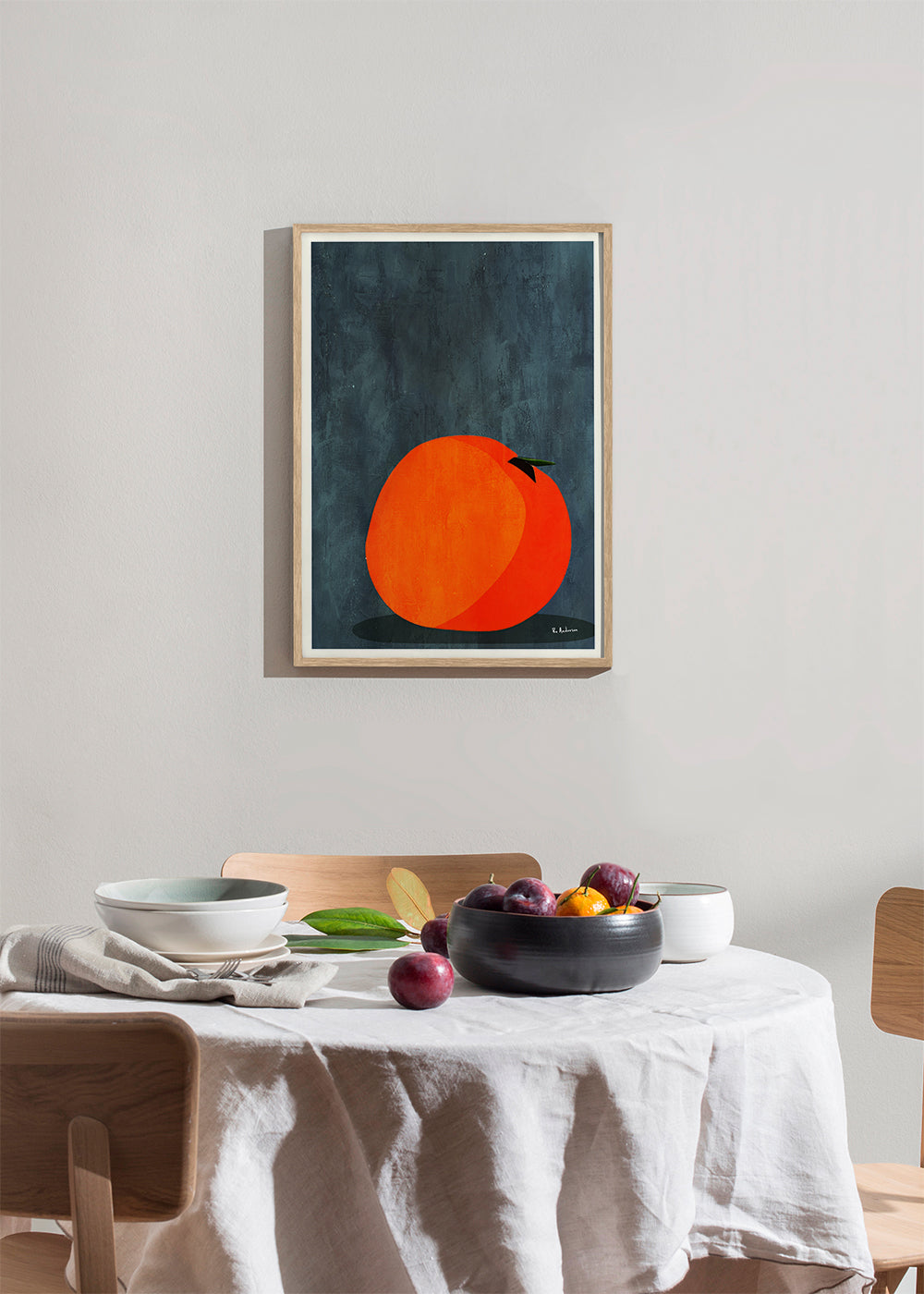 Obraz do kuchyně: oranž v minimalistickém texturovaném pozadí