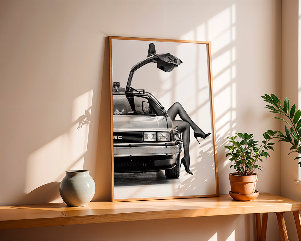 Černobílá práce: DeLorean se štíhlými nohami