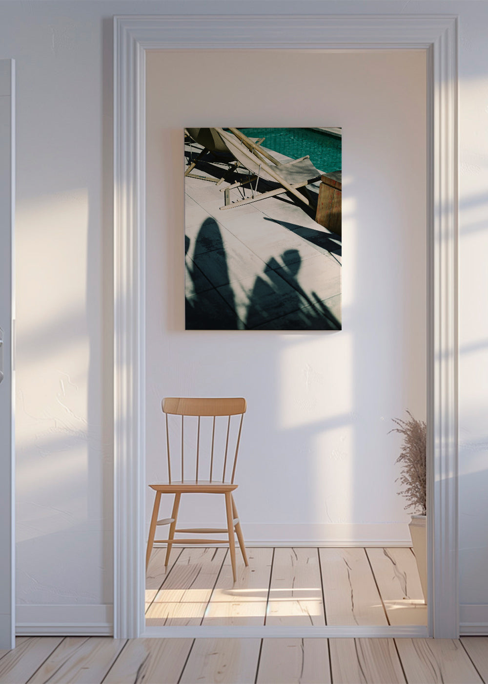 Fotografie bazénu se sochařskými stíny