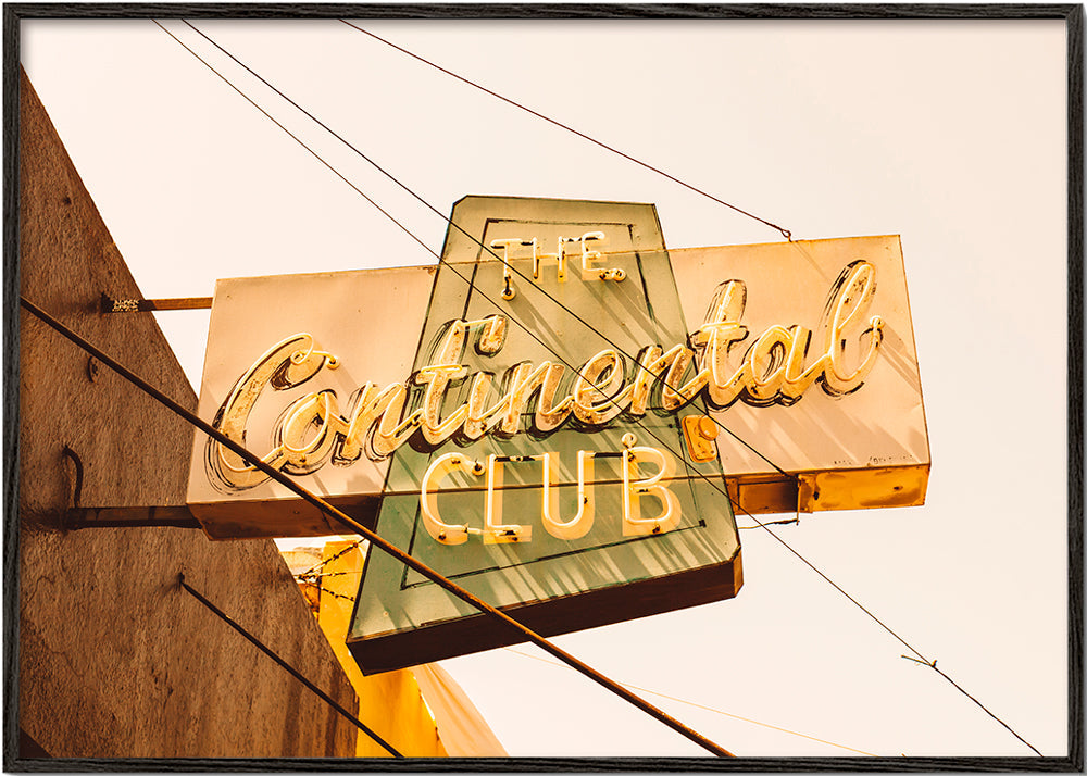 Vintage tisk neon na fasádě Continental Club