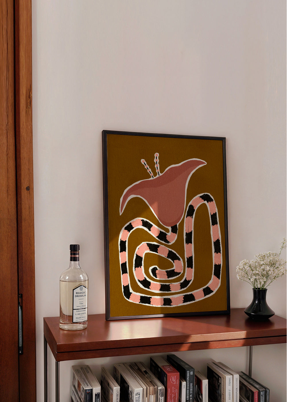 Botanický plakát se stylizovanou růžovou květinou