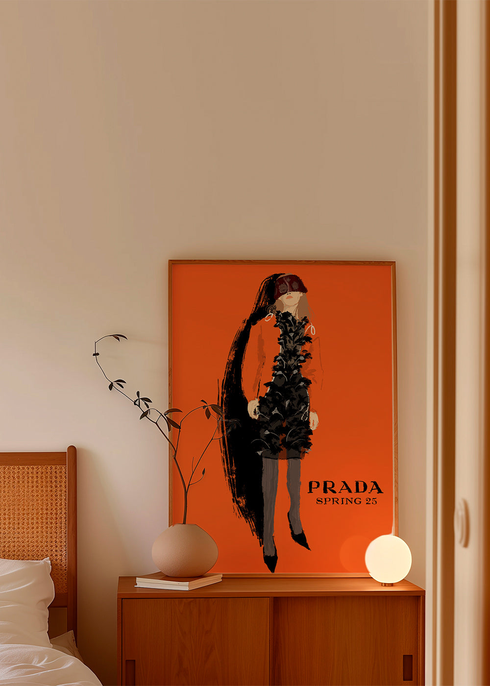 Módní ilustrace PRADA na oranžovém pozadí