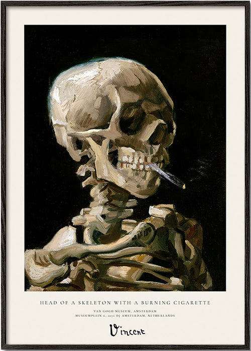 Vintage lebka s hořící cigaretou