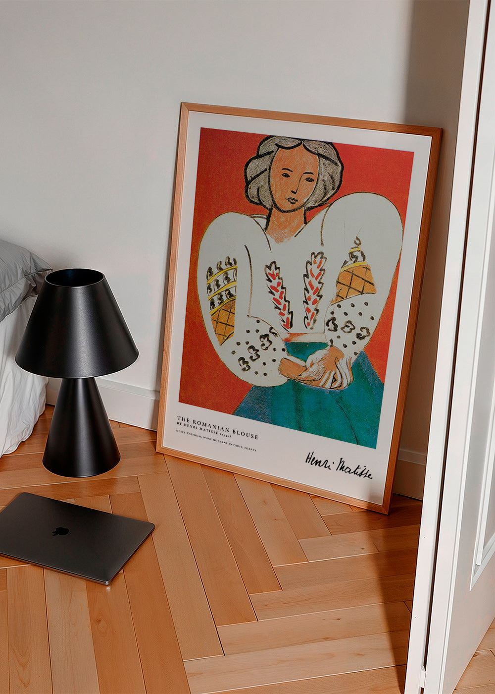 Ilustrace rumunské blůzy s výrazným tahem