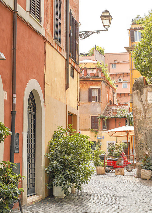 Obraz do kuchyně: ulice Trastevere s červeným skútrem