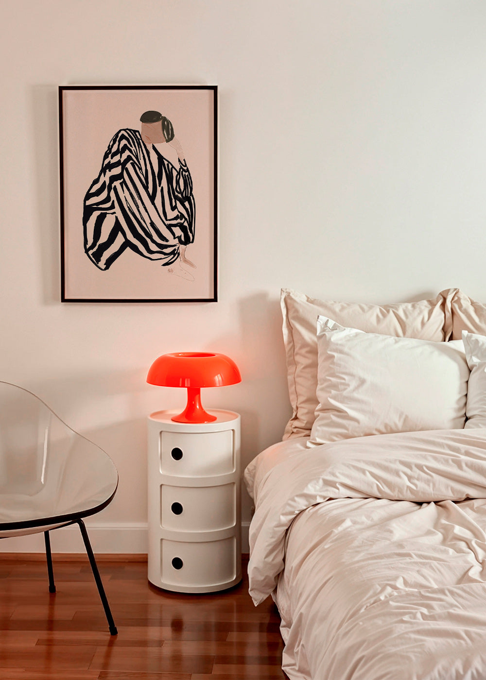 Ilustrace ženské postavy s grafickými pruhy – Product1